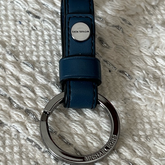 Michael Kors Key Ring - Picture 7 of 8